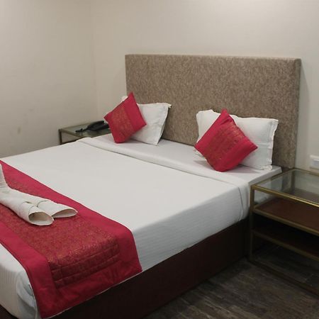 Hotel Sea N Sand - Berries Group Digha  Kültér fotó